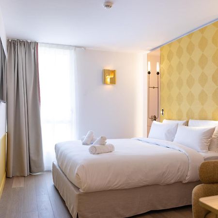 Hotel Kyriad Prestige Paris Asnieres Exterior photo