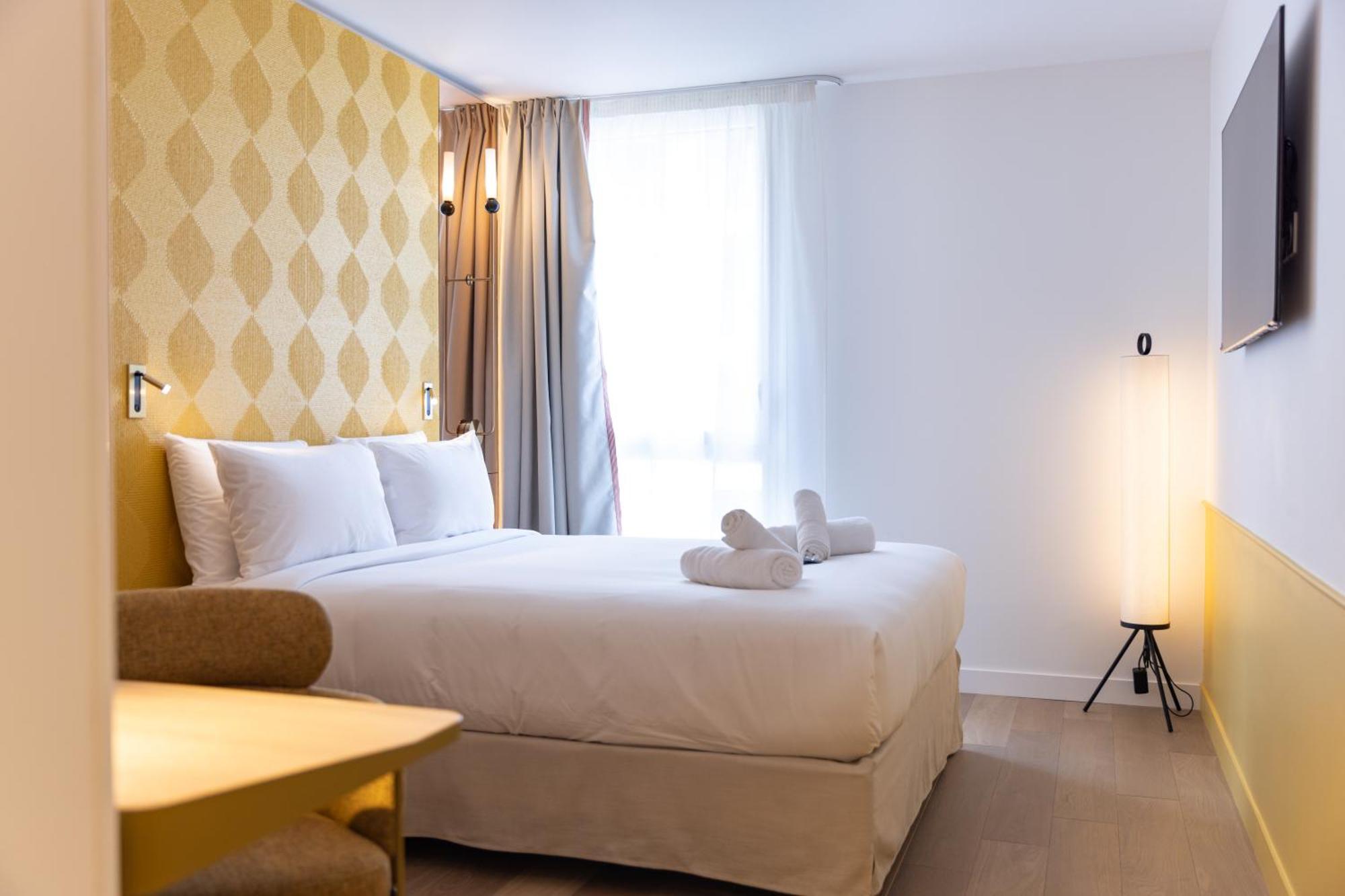 Hotel Kyriad Prestige Paris Asnieres Exterior photo