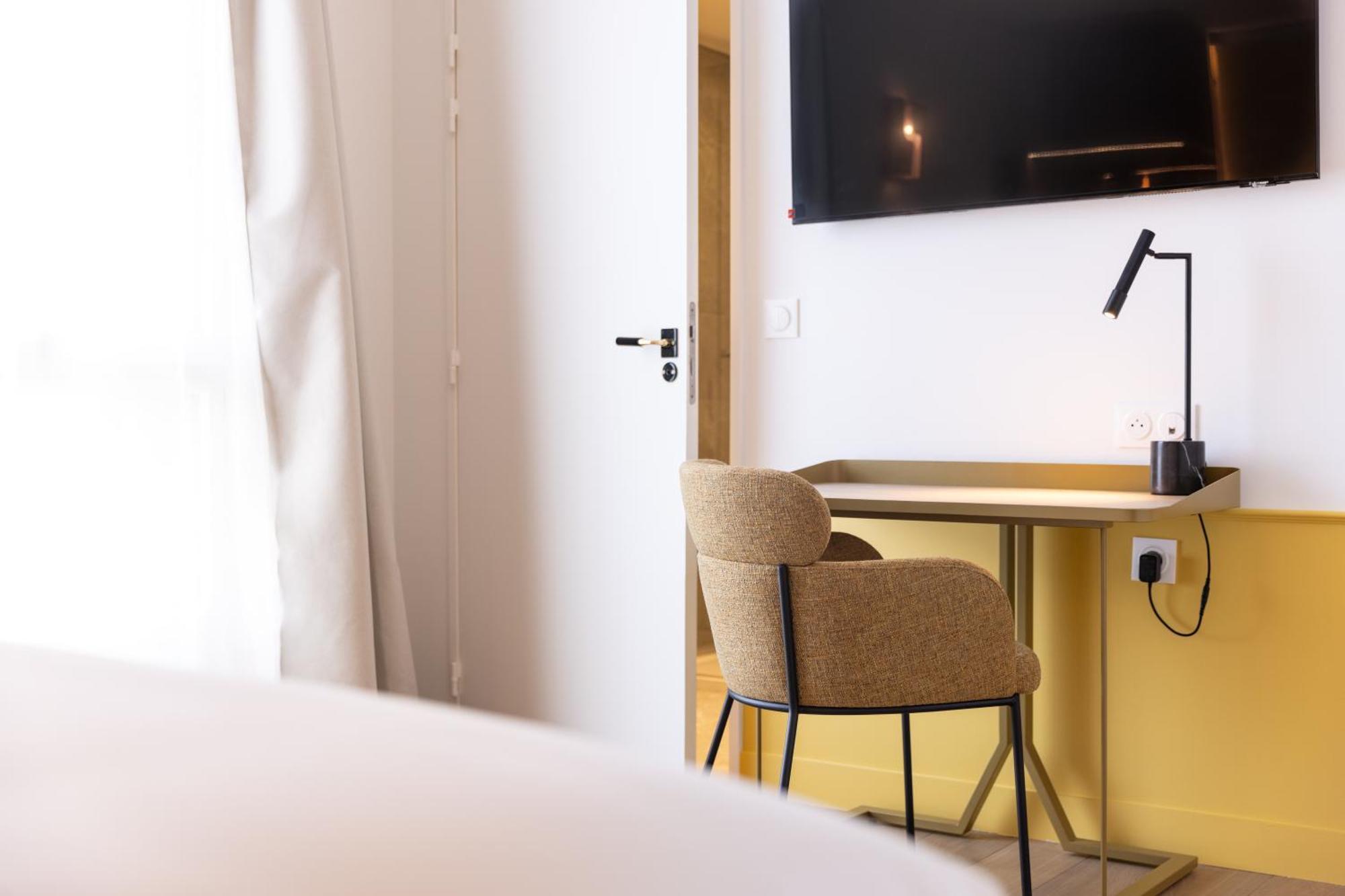 Hotel Kyriad Prestige Paris Asnieres Exterior photo