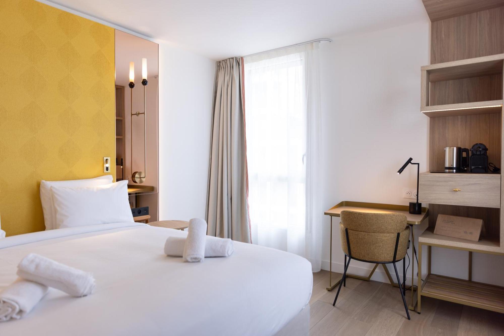 Hotel Kyriad Prestige Paris Asnieres Exterior photo